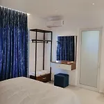 Eduart Apartament *
