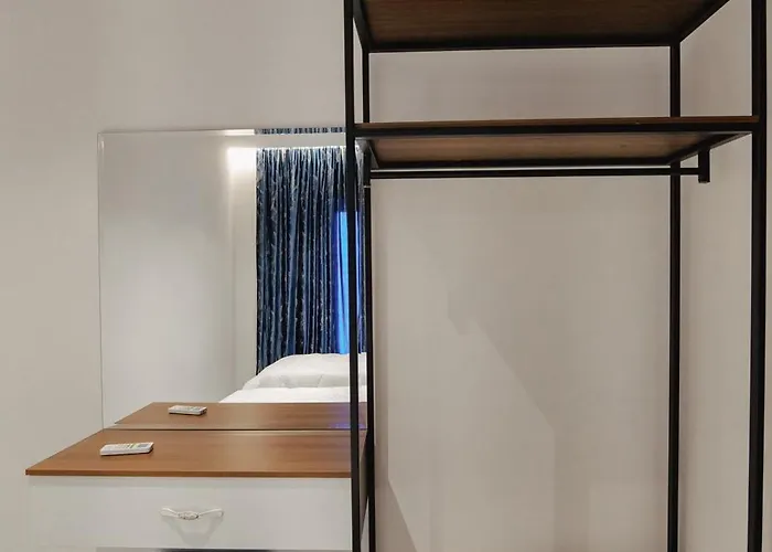 Eduart Apartment *